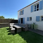 Holiday home Maison 5 Pieces, 8 Couchages, Proche Et Port, Terrasse Plein Sud, Menage Inclus - Fr-1-224b-236